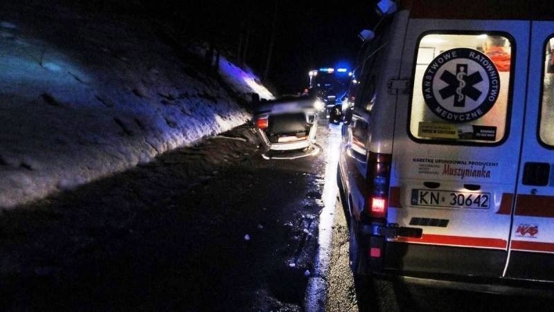 Wypadek na drodze krynickiej. Ranny w szpitalu [ZDJĘCIA]