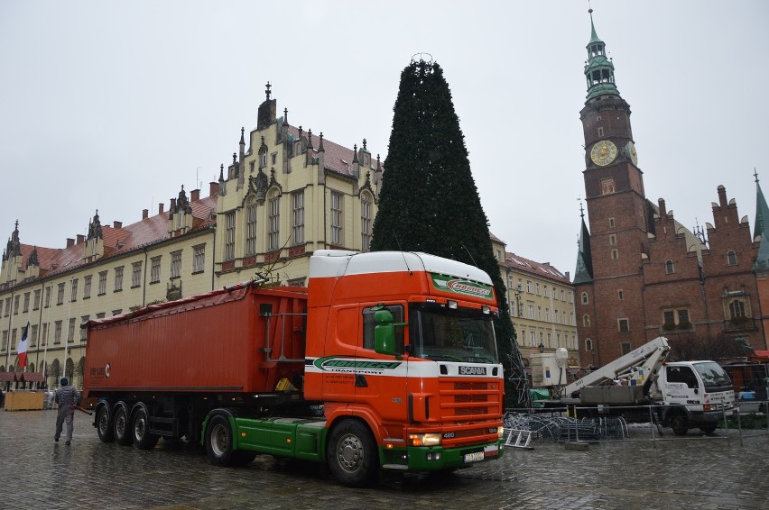 Przygotowania do Jarmarku Bożonarodzeniowego na wrocławskim...