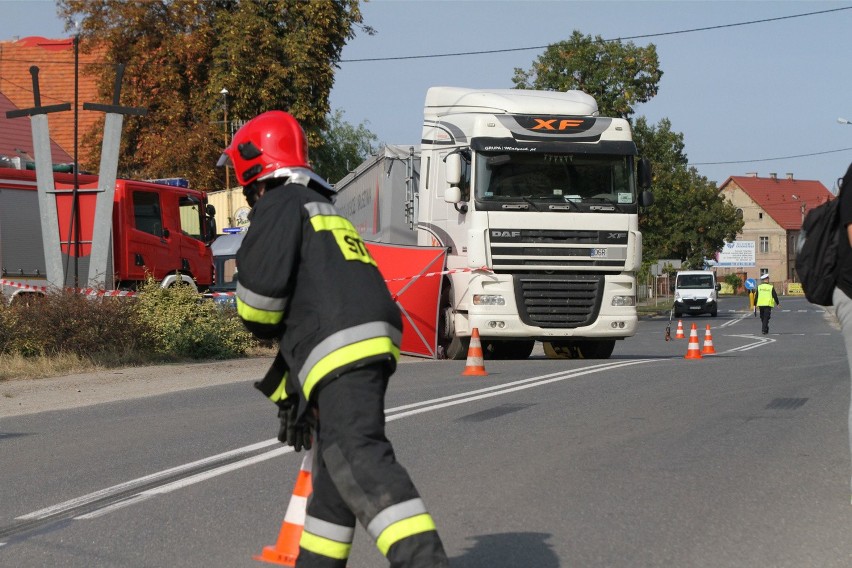 Piesi często padają ofiarami wypadków drogowych