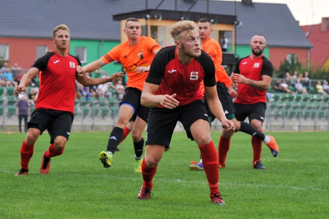 Po 9. kolejkach Start Namysłów i Małapanew Ozimek są na  podium rozgrywek. Stawce przewodzi Polonia Głubczyce.