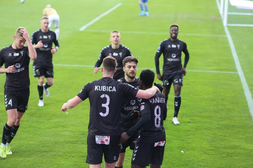 Górnik Zabrze pokonał Zagłębie Lubin 2:0...