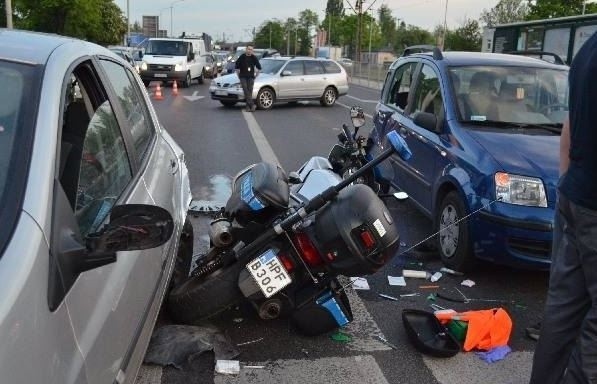 Zmarł policjant z drogówki ciężko ranny w wypadku motocyklowym na Włókniarzy [FILM, zdjęcia]
