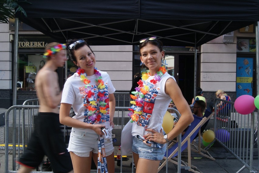 Katowice: Mash Up Hawaii Party na Mariackiej 