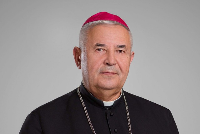 Biskup senior Edward Białogłowski