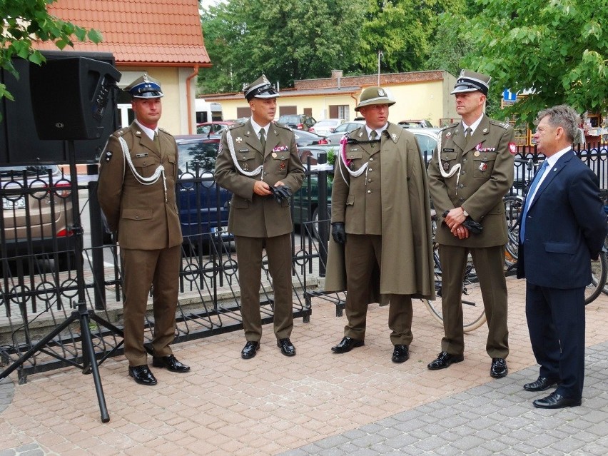 Zobacz zdjęcia z obchodów Święta Wojska Polskiego w Nisku!...