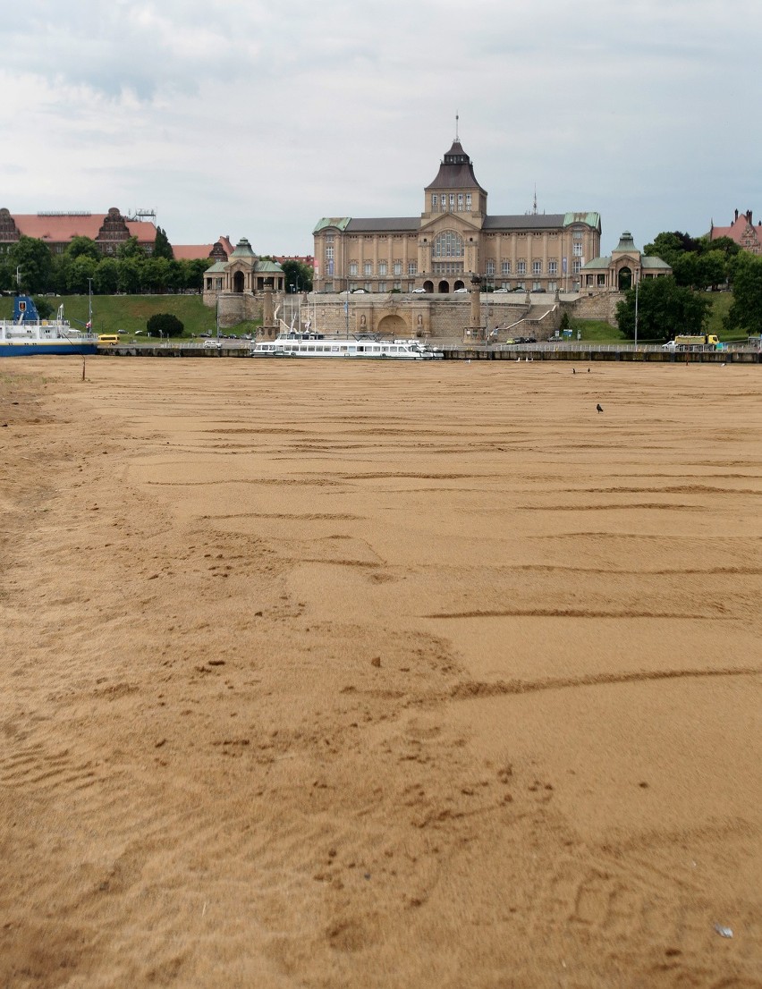 Szczecin: Plaża z widokiem na Wały Chrobrego. Kiedy otwarcie? [zdjęcia]