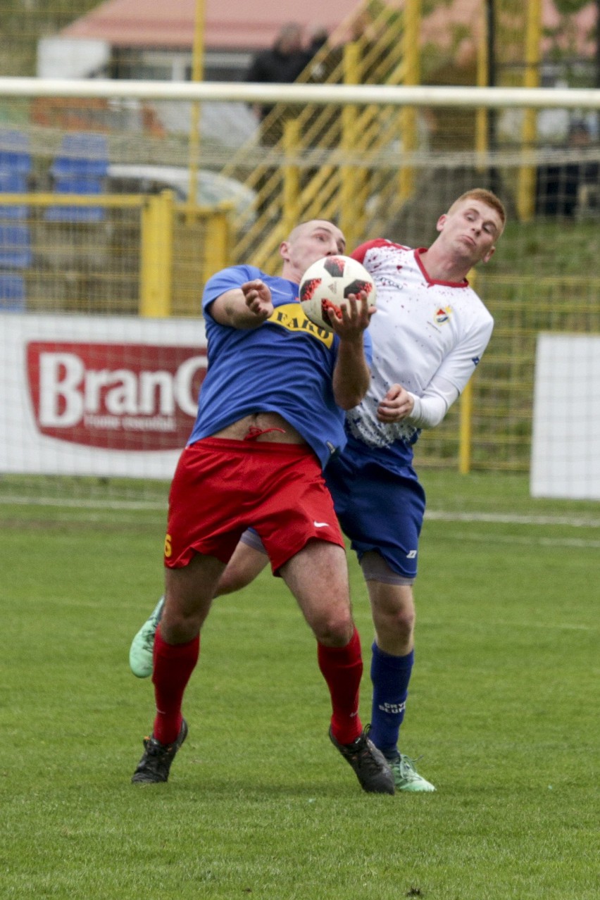 IV liga: Gryf powrócił na fotel lidera. Rekord Stasiaka. Zwycięstwo Jantara