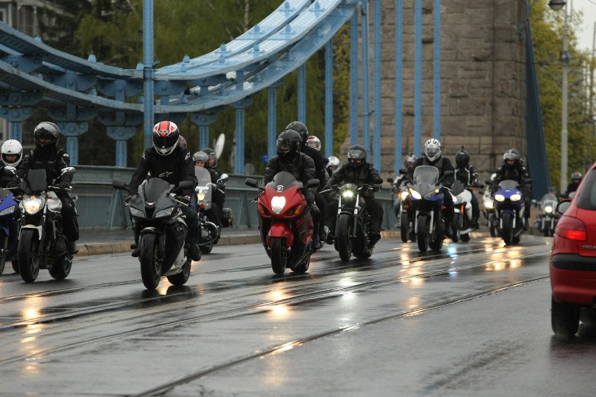 Wielka parada motocykli we Wrocławiu na rozpoczęcie sezonu...