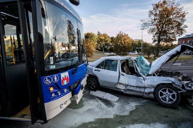 Wypadek na rondzie PoznańskimWypadek na rondzie Poznanskim