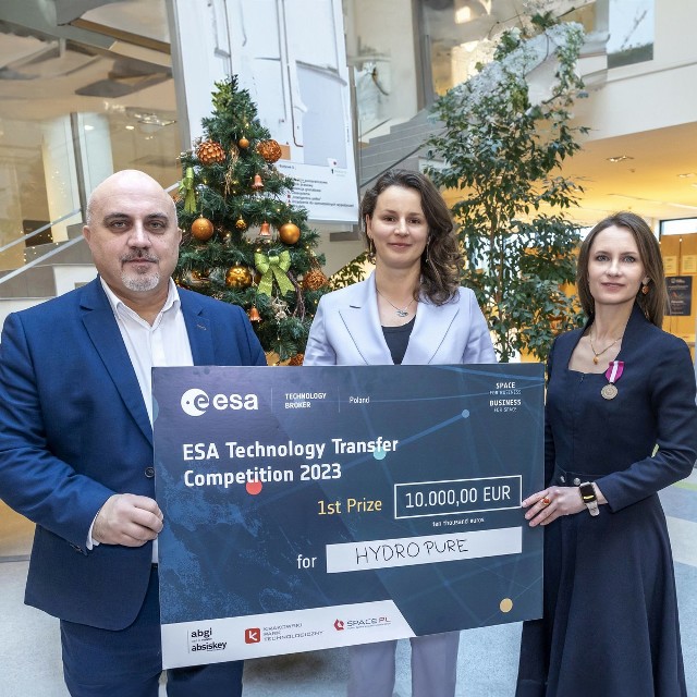Naukowcy z Politechniki Rzeszowskiej zdobyli pierwsze miejsce w konkursie ESA Technology Transfer Competition