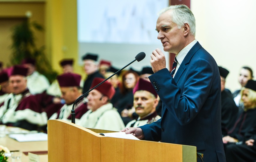 Jak zapowiedział Jarosław Gowin, minister nauki, zgodnie z...