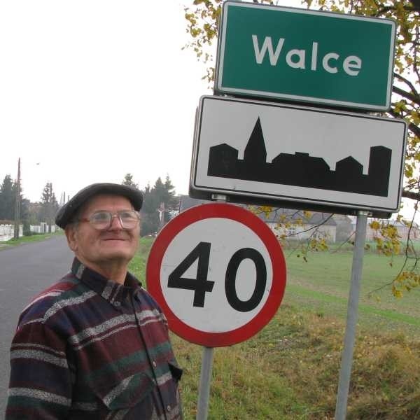 Już niedługo pod tablicą z nazwą miejscowości Walce pojawi się kolejna. Tym razem z napisem "Walzen".