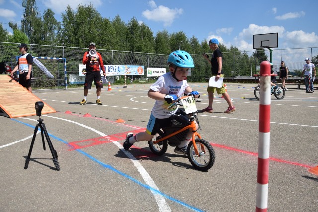 Pierwszy Rowerowy Puchar Reksia zorganizowany dzisiaj 6 czerwca w Bielsku-Białej okazał się strzałem w przysłowiową dziesiątkę.Zobacz kolejne zdjęcia. Przesuwaj zdjęcia w prawo - naciśnij strzałkę lub przycisk NASTĘPNE