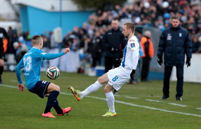 Błękitni - Lech 1:3! Kolejorz zakpił sobie z kibiców...