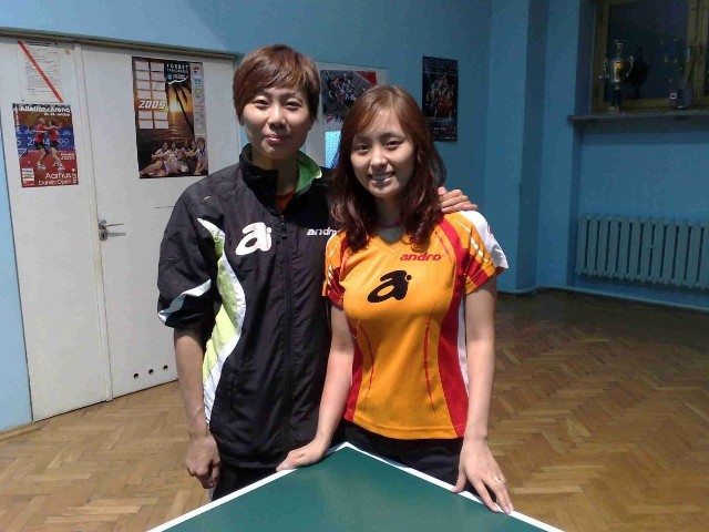 Xu Jie (z lewej) i Li Qian wierzą, że w Nadarzynie ich drużyna sięgnie po kolejne zwycięstwo w rozgrywkach ekstraklasy.