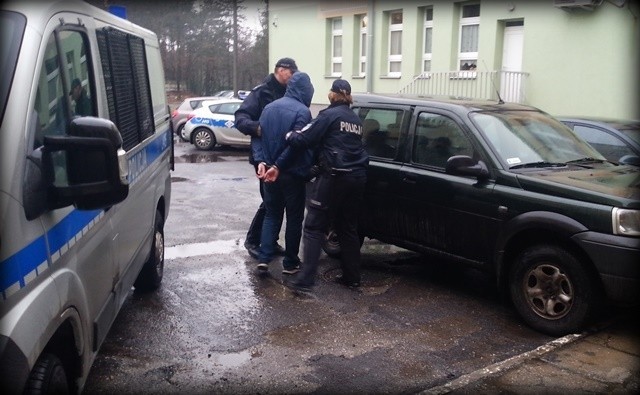 Według policjantów 18 i 19-latek z Kędzierzyna-Koźla napadli...
