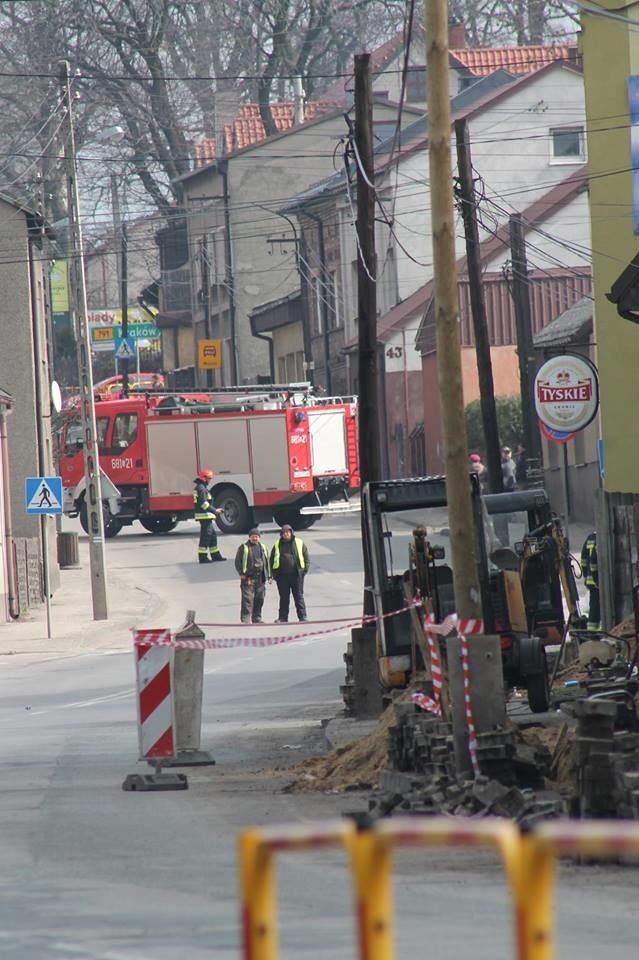 Rozszczelnienie gazociągu w Ogrodzieńcu: Ewakuowano...