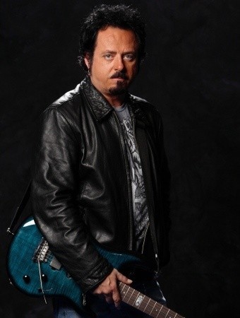 Steve Lukather wystąpi z zespołem Goodfellas 3.10.