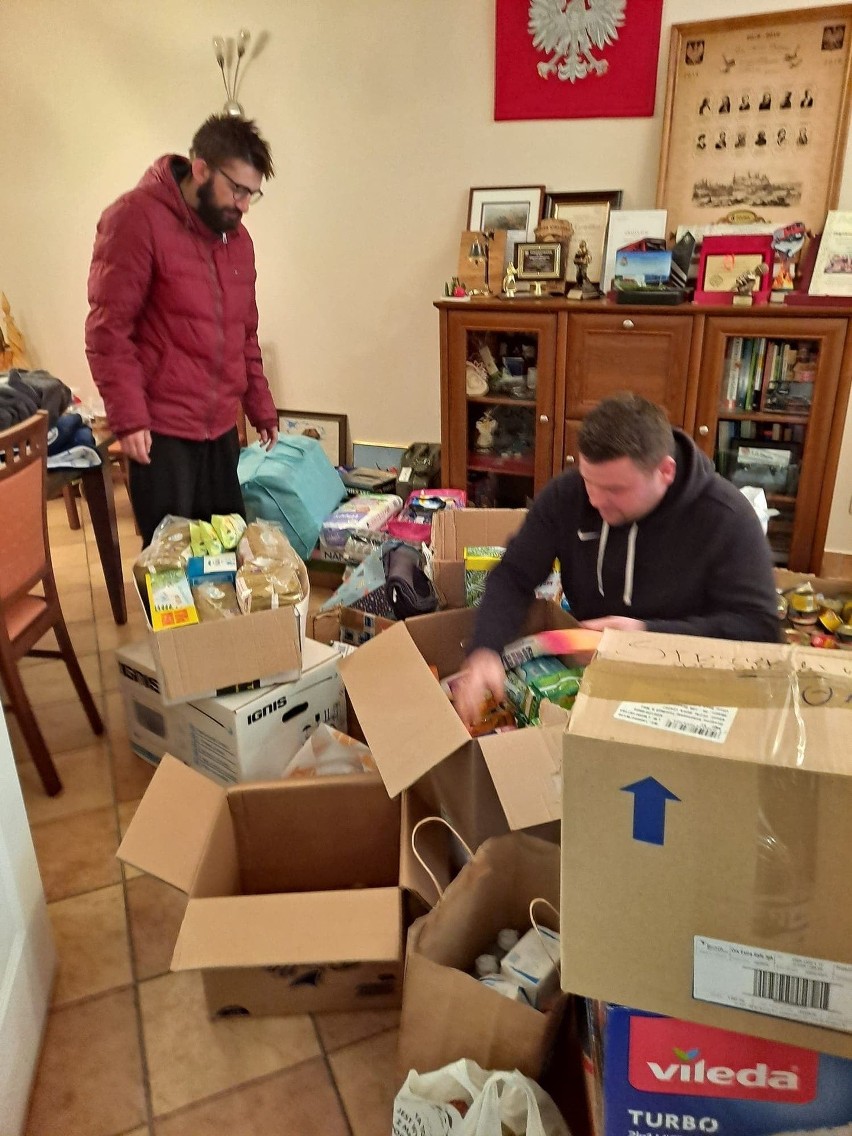 Kolbuszowa włączyła się w pomoc dla Ukrainy. "Dziękujemy mieszkańcom za przekazaną żywność, śpiwory i koce"