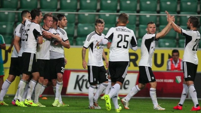 Legia Warszawa wygrała rewanżowe spotkanie z Celtikiem Glasgow w III rundzie eliminacyjnej Ligi Mistrzów.