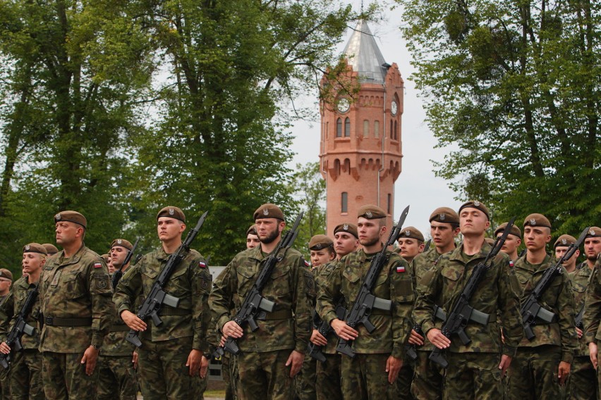 Żołnierze Wojsk Obrony Terytorialnej kończą swoje podstawowe...