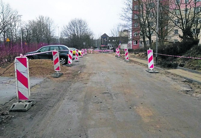 Na osiedlu KSM Przylesie powstają nowe drogi i chodniki 