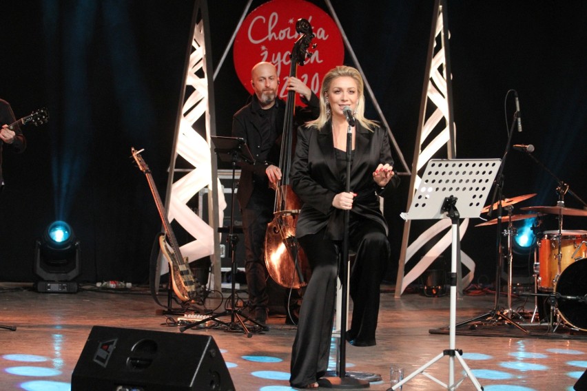 Kasia Cerekwicka - koncert kolęd w Tarnobrzegu w ramach "Choinki Życzeń 2020"