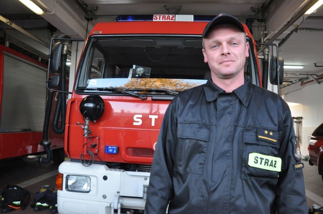 Sebastian Jantos ratuje ludzi jako strażak i dawca szpiku. Prowadzi w plebiscycie na Człowieka Roku Powiatu Kluczborskiego.