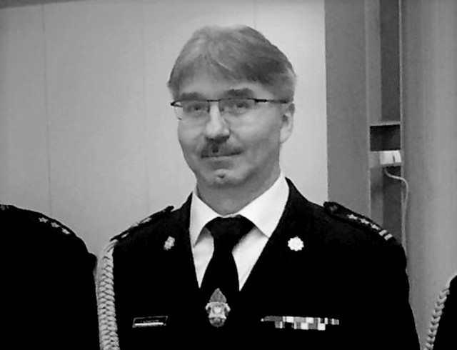 Tomasz Kościow przez 10 lat był szefem dąbrowskich strażaków, w 2018 roku odszedł na emeryturę Zobacz kolejne zdjęcia/plansze. Przesuwaj zdjęcia w prawo - naciśnij strzałkę lub przycisk NASTĘPNE