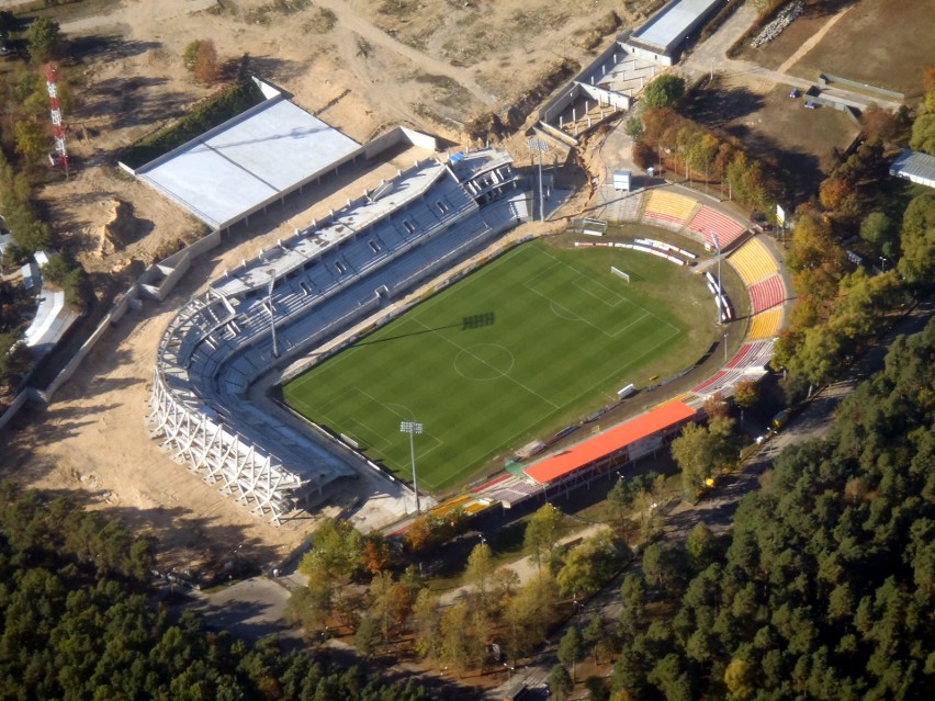 W maju 2010 r. miasto podpisało umowę na budowę stadionu ze...