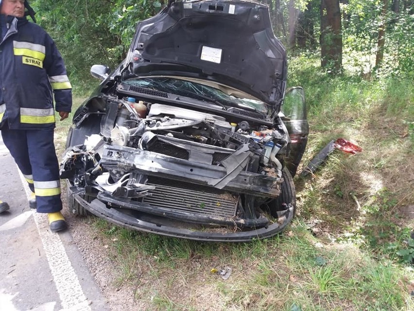 Ten samochód uczestniczył w wypadku w rejonie Małomierzyc...
