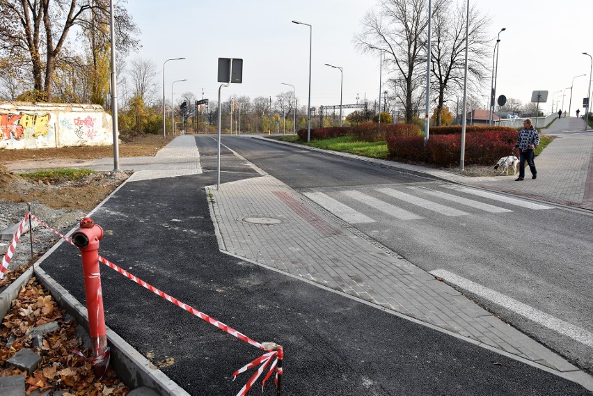 Układ komunikacyjny pod wiaduktem na ulicy Ozimskiej się...