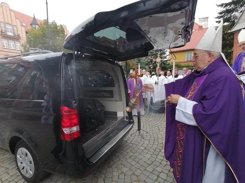 Ksiądz prałat Zygmunt Sędziak...