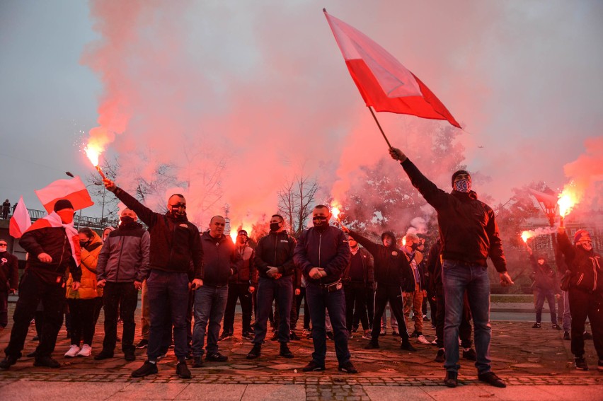 Kibice Polonii Przemyśl pamiętali o 102. rocznicy odzyskania niepodległości [ZDJĘCIA]