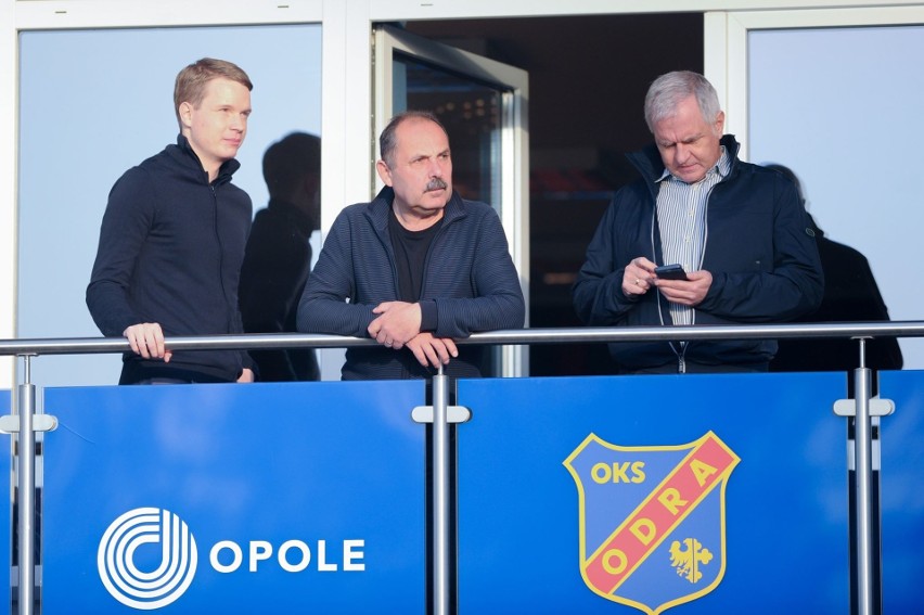 Karol Wójcik (z lewej) jest prezesem Odry Opole od blisko...