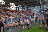 Pożegnanie Wakacji w Ostrowcu na Stadionie Miejskim. Muzyka, śpiew i fantastyczna zabawa. Gwiazdami byli Norbi i Stachursky (ZDJĘCIA)