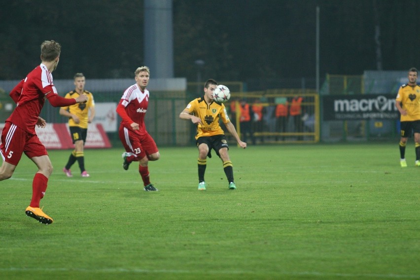 GKS Katowice - Dolcan 2:3 [RELACJA + ZDJĘCIA]. Piłkarze z Ząbek kąsali na Bukowej