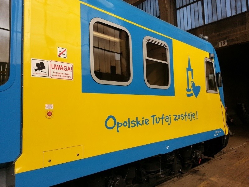 Trzy takie pociągi jeżdżą już na liniach Kędzierzyn-Koźle -...