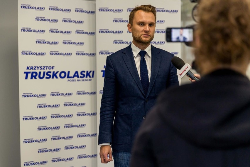 Krzysztof Truskolaski chce debaty z ministrem Dariuszem...