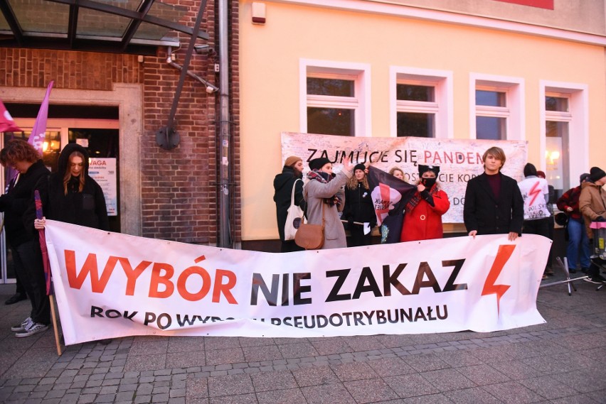 Gdańska manifestacja w 1. rocznicę wyroku TK w sprawie...