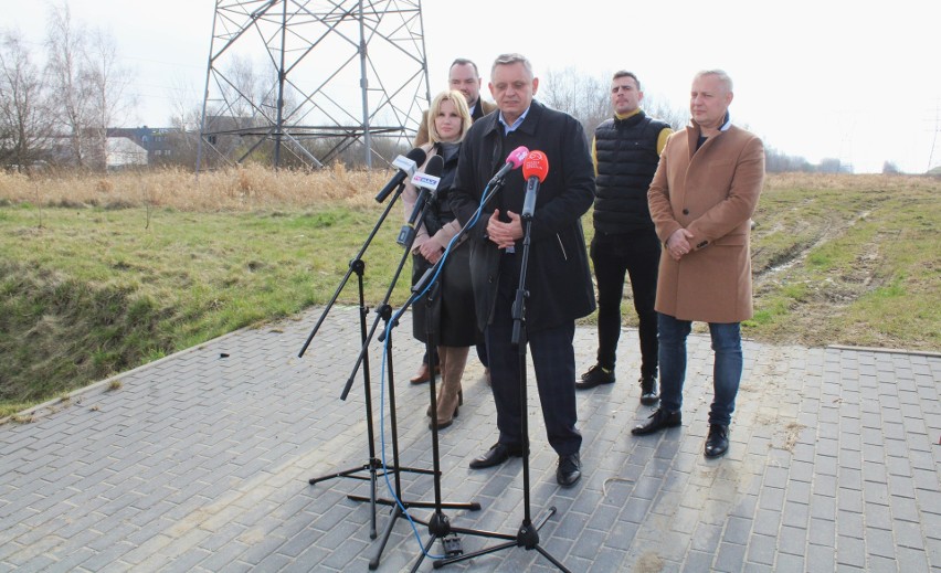 Piątkowa konferencja prasowa.