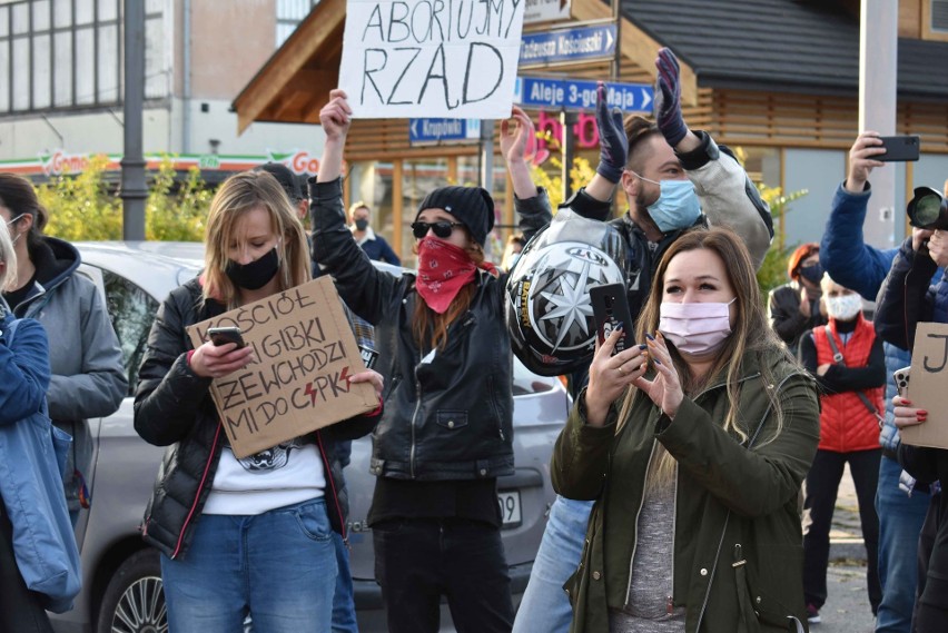 Zakopane. Radni chcą oddać w ręce prokuratury organizatorów Strajku Kobiet!