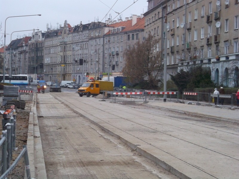 Remont Nowowiejskiej wkracza w kolejną fazę