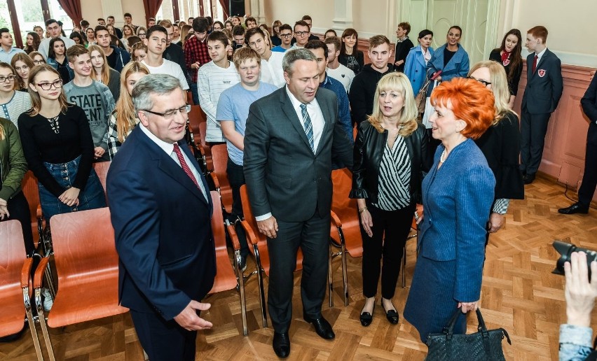 Bronisław Komorowski gościł dziś w Bydgoszczy. Odwiedził,...