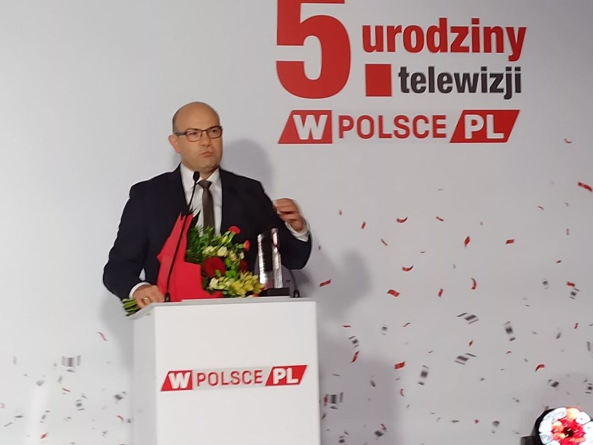 Marszałek Artur Kosicki laureatem nagrody Złotej Kamery podczas gali urodzinowej telewizji wPolsce.pl