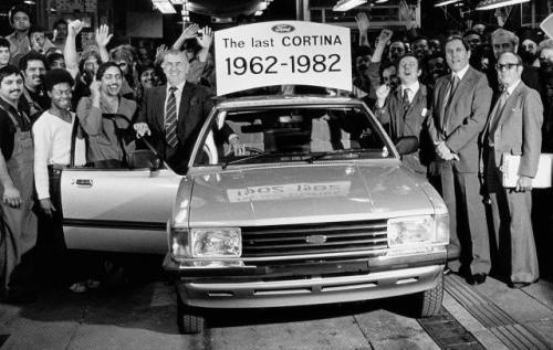 Fot. Ford: Ostatnia Cortina zjechała z taśmy w 1982 roku po...