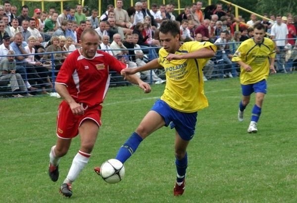 W Sobowie piłkarze Iskry ulegli Pogoni Leżajsk 0:2 (0:1).