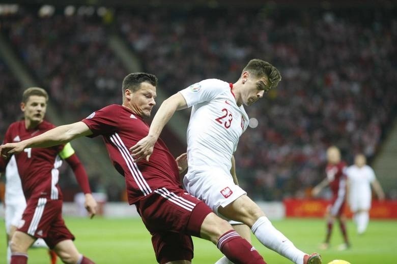 Polska - Łotwa 2:0 (WIDEO). Zobacz gole na YouTube. Obszerny skrót. Eliminacje EURO 2020, Polska liderem grupy (GALERIA)