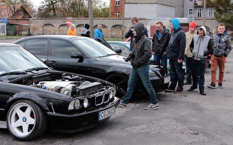 Grudziądz. Wystawa zabytkowych pojazdów [ZDJĘCIA]