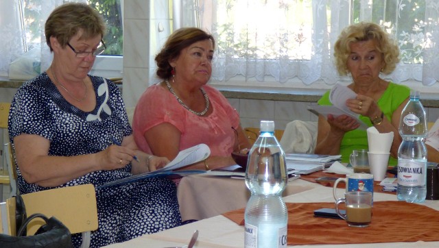 Spotkanie warsztatowe prowadziła Jadwiga Karczewska (pierwsza z lewej), prezes buskiego koła Polskiego Stowarzyszenia Diabetyków.